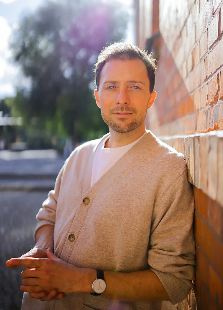 Simon Karim, Elterncoach und Traumatherapeut